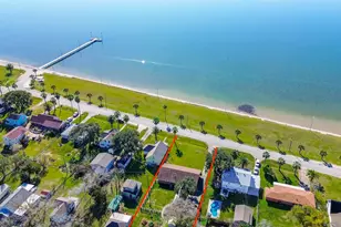 124 S Bay Blvd, Palacios, TX 77465 - Photo 3