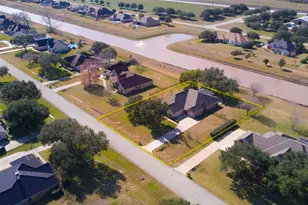 3327 River Bend Dr, Rosenberg, TX 77471 - Photo 1