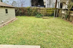 226 E 25th St, Houston, TX 77008 - Photo 11