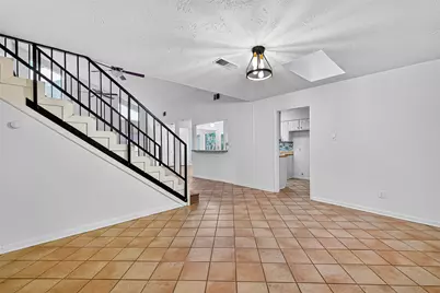 812 Fleetwood Place Drive, Houston, TX 77079 - Photo 11