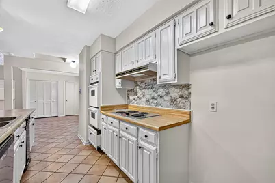 812 Fleetwood Place Drive, Houston, TX 77079 - Photo 19