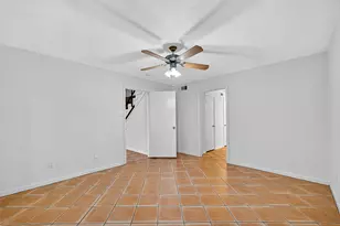 812 Fleetwood Pl Dr, Houston, TX 77079 - Photo 33