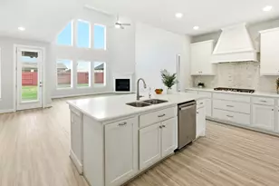 4610 Elan Bend Ct, Sugar Land, TX 77479 - Photo 3