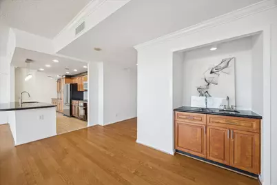 49 Briar Hollow Lane #1704, Houston, TX 77027 - Photo 7