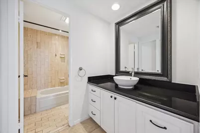 49 Briar Hollow Lane #1704, Houston, TX 77027 - Photo 15