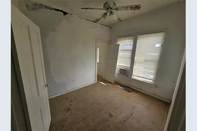 605 E 13th Street, Big Spring, TX 79720 - Photo 11