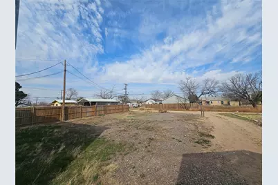 605 E 13th Street, Big Spring, TX 79720 - Photo 23