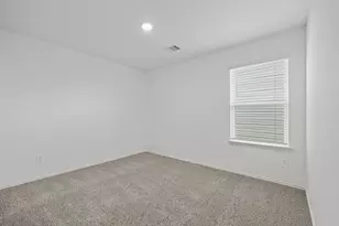 5710 Vintage Oakmont Dr, Spring, TX 77373 - Photo 15