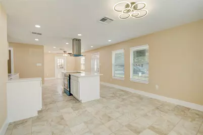 2306 19th Avenue N, Texas City, TX 77590 - Photo 11