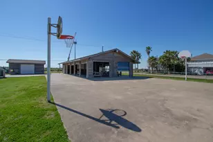 16634 Jamaica Beach Rd, Jamaica Beach, TX 77554 - Photo 45