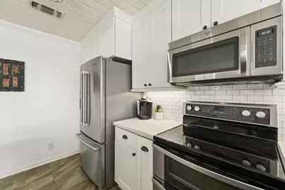 16634 Jamaica Beach Road, Jamaica Beach, TX 77554 - Photo 11