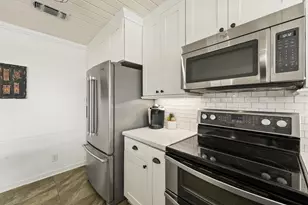 16634 Jamaica Beach Rd, Jamaica Beach, TX 77554 - Photo 11
