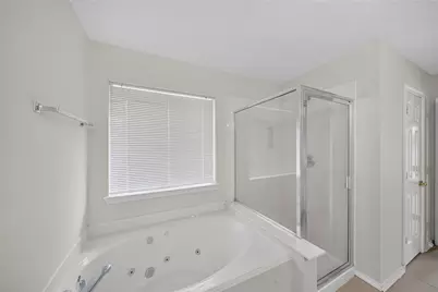 22522 Holly Lake Drive, Katy, TX 77450 - Photo 19