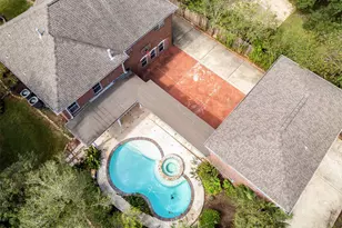 101 Rustic Ln, Friendswood, TX 77546 - Photo 3