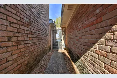 4619 Cashel Glen Drive, Houston, TX 77069 - Photo 31