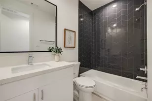 1634 Castle Ct, Houston, TX 77006 - Photo 31