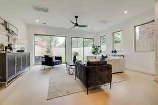 1634 Castle Ct, Houston, TX 77006 - Photo 13