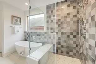 1634 Castle Ct, Houston, TX 77006 - Photo 21