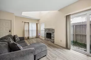 1829 Augusta Dr, Houston, TX 77057 - Photo 7