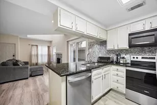 1829 Augusta Dr, Houston, TX 77057 - Photo 9