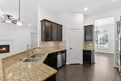 212 Fallow Buck Court, Conroe, TX 77384 - Photo 15