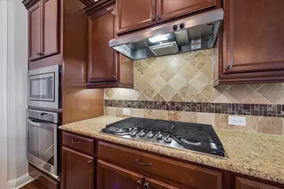 323 W Bend Drive, League City, TX 77573 - Photo 11