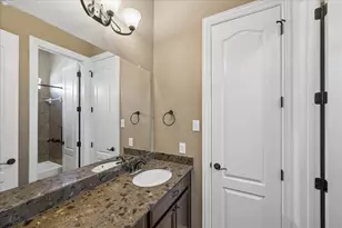 323 W Bend Dr, League City, TX 77573 - Photo 13