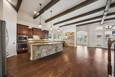 323 W Bend Drive, League City, TX 77573 - Photo 9