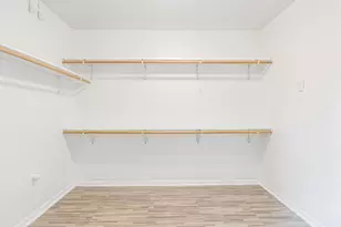 10503 Raritan Dr, Houston, TX 77043 - Photo 15