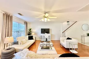 8223 Golf Green Cir, Houston, TX 77036 - Photo 7