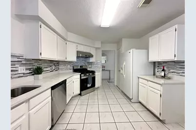 8223 Golf Green Circle, Houston, TX 77036 - Photo 19