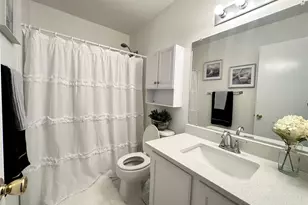 8223 Golf Green Cir, Houston, TX 77036 - Photo 31