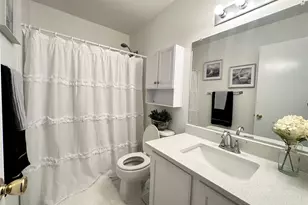 8223 Golf Green Cir, Houston, TX 77036 - Photo 31