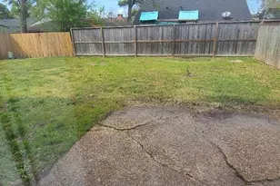 7702 Candlegreen Ln, Houston, TX 77071 - Photo 13