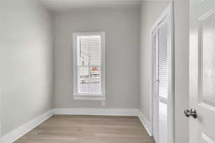 3907 Ursuline St, Galveston, TX 77550 - Photo 11