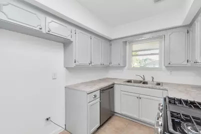 12118 Ryewater Drive, Houston, TX 77089 - Photo 7