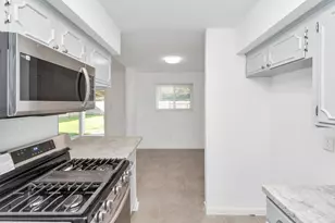 12118 Ryewater Dr, Houston, TX 77089 - Photo 9