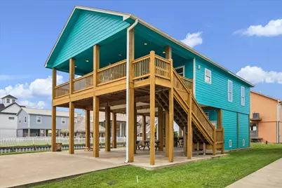 923 Tidelands Drive, Crystal Beach, TX 77650 - Photo 3