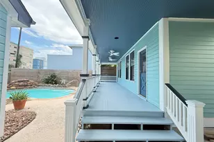 2207 Ave P, Galveston, TX 77550 - Photo 1