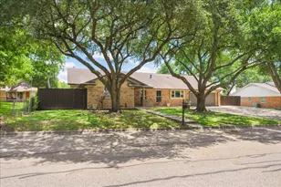 1502 Reimer St, Brenham, TX 77833 - Photo 5