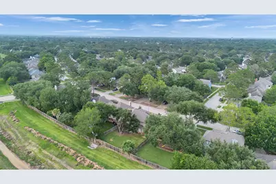 14422 Oak Chase Dr Drive, Houston, TX 77062 - Photo 37