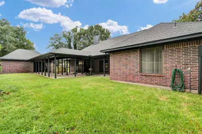 301 Jansen Dr Drive, West Columbia, TX 77486 - Photo 9