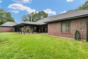 301 Jansen Dr Dr, West Columbia, TX 77486 - Photo 9