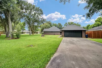 301 Jansen Dr Drive, West Columbia, TX 77486 - Photo 5