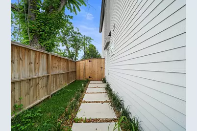 7504 Carver Road #B, Houston, TX 77088 - Photo 25