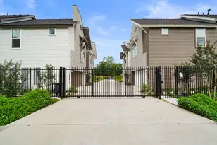 7504 Carver Rd, Houston, TX 77088 - Photo 31