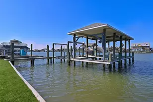 1243 Pilot Ln, Galveston, TX 77554 - Photo 47