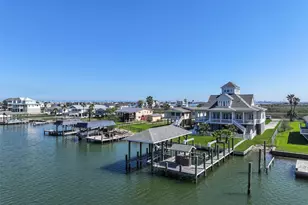 1243 Pilot Ln, Galveston, TX 77554 - Photo 3