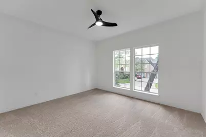 30 E Wedgemere Circle, The Woodlands, TX 77381 - Photo 17