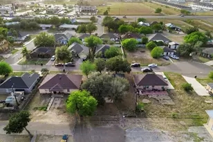 312 N Alamo St, Alton, TX 78573 - Photo 17